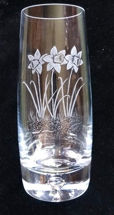 Barrell daffodil vase