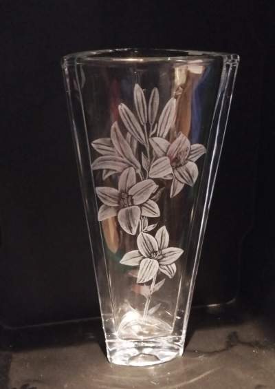 Lily vase