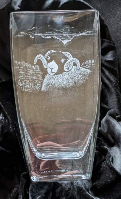 Swaledale Tup - Rect vase