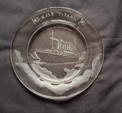 Titanic plate
