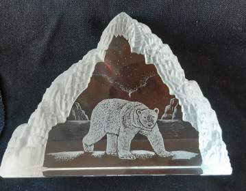 Optical Crystal Mountain Block - Polar Bear